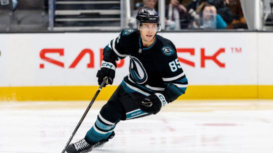 Edmonton Oilers Re-Sign Shakir Mukhamadullin to Two-Year, $3.5 Million Contract (featured)
