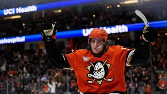 Ducks Match Flyers’ $18 Million Offer Sheet to Retain Leo Carlsson (featured)