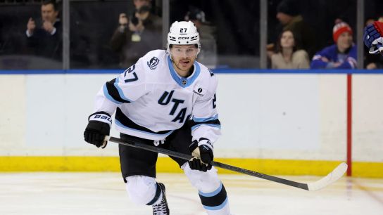New Jersey Devils Tender One-Year, $4.775 Million Offer Sheet to Mammoth’s Barrett Hayton   (Top News)