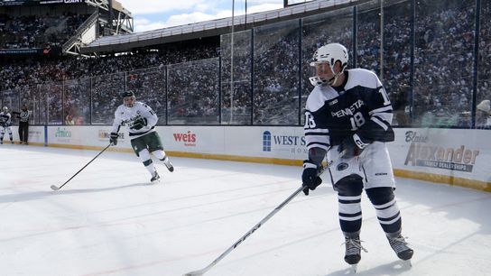 Predators sign Aiden Fink to entry-level contract (featured)