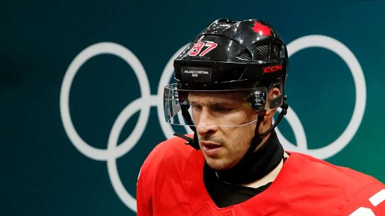 Canada’s Sidney Crosby leaves Olympic quarterfinal game with injury (featured)