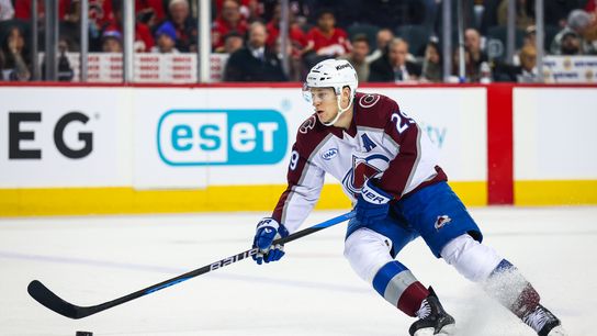 Avalanche’s Nathan MacKinnon wins 2025-26 Rocket Richard Trophy (featured). Photo by  © Sergei Belski-Imagn Images